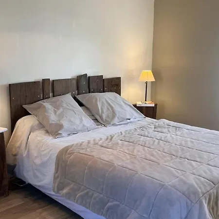 Casa vacanze Saint-andré-d'apchon, 3 Pièces, 5 Personnes - Fr-1-496-143 *